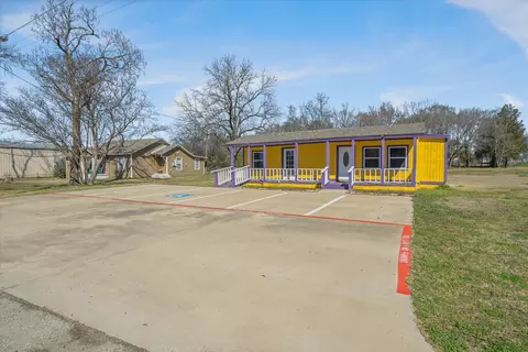 705 E Pine St, Edgewood, TX 75117 photo 8
