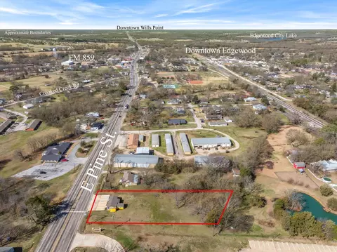 705 E Pine St, Edgewood, TX 75117 photo 3