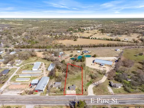 705 E Pine St, Edgewood, TX 75117 photo 2