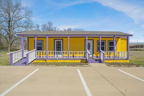705 E Pine St, Edgewood, TX 75117 photo 6
