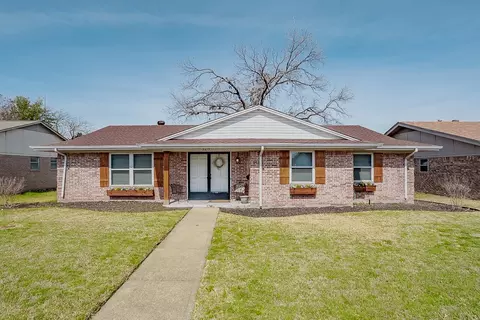 3417 Burning Tree Ln, Garland, TX 75042