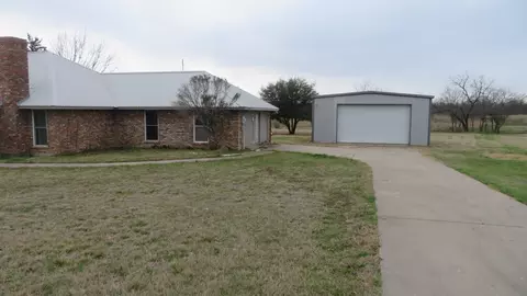 108 Creekview Cir, Maypearl, TX 76064