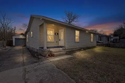 818 19th St, Grand Prairie, TX 75050