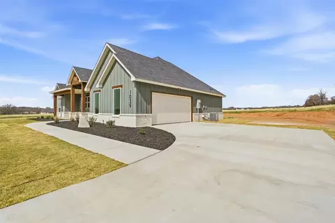 1039 Colt Rd, Springtown, TX 76082