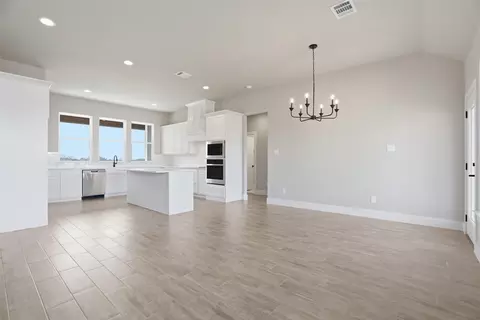 1039 Colt Rd, Springtown, TX 76082 photo 5