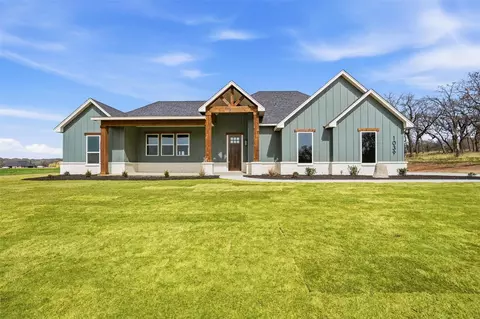 1039 Colt Rd, Springtown, TX 76082 photo 2