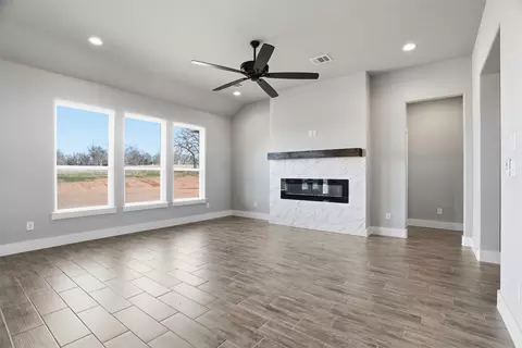 1039 Colt Rd, Springtown, TX 76082 photo 12