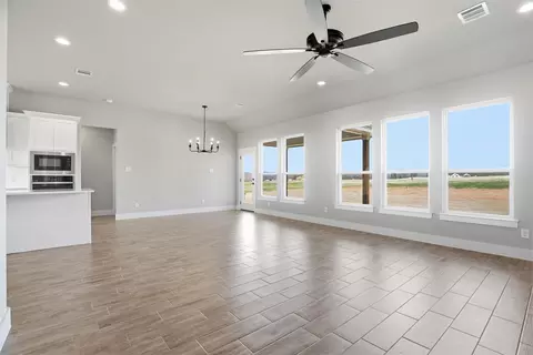 1039 Colt Rd, Springtown, TX 76082 photo 16