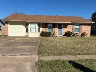 4212 Platte Dr, Balch Springs, TX 75180