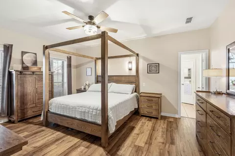 Bedroom - 492 Thomas J Egan Rd, Denton, TX 76207 photo 2 of 6