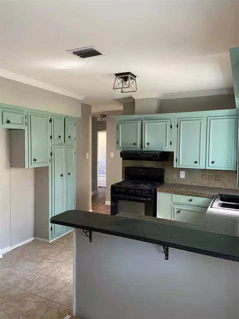 859 Francais Dr, Shreveport, LA 71118