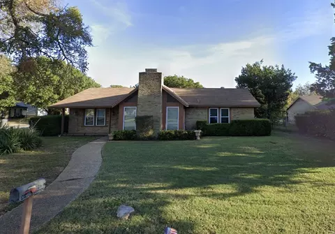 2200 Stewart Dr, Waco, TX 76708