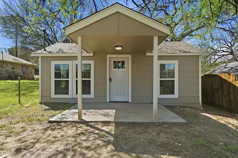 613 Bryan St, Weatherford, TX 76086