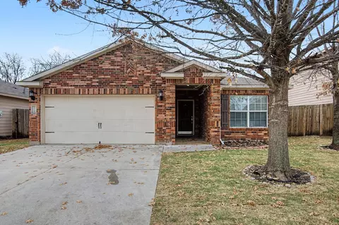 313 Misty Mountain Dr, Fort Worth, TX 76140