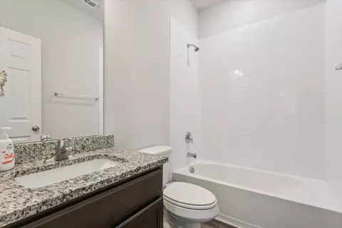 Bath - 3220 Marston Rd, Lorena, TX 76655 photo 3 of 3
