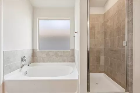 Bath - 3220 Marston Rd, Lorena, TX 76655 photo 1 of 3