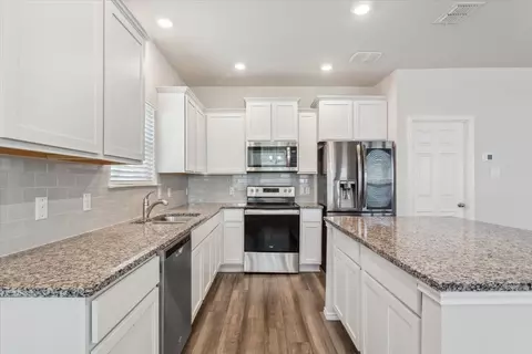 Kitchen - 3220 Marston Rd, Lorena, TX 76655 photo 4 of 5