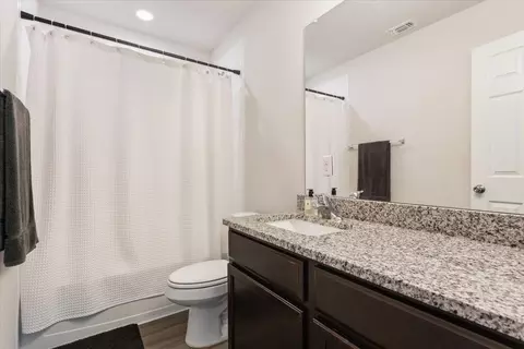 Bath - 3220 Marston Rd, Lorena, TX 76655 photo 2 of 3