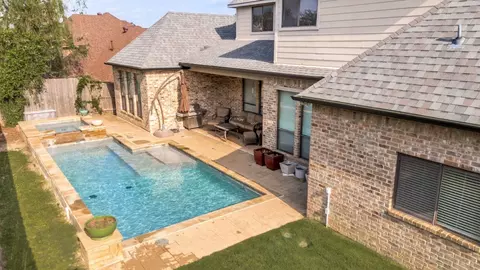 617 Indian Trl, Hurst, TX 76054