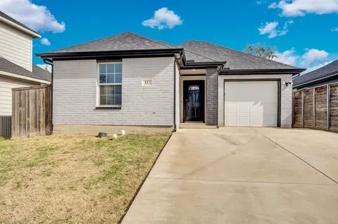 113 Frierson St, Waxahachie, TX 75165