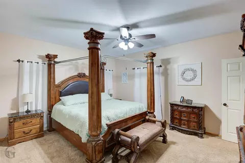 Bedroom - 230 Sunset Dr, Coushatta, LA 71019 photo 1 of 6