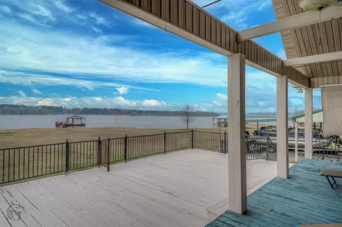 Exterior - 230 Sunset Dr, Coushatta, LA 71019 photo 3 of 5