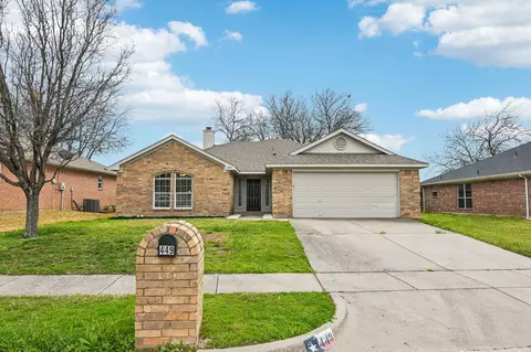 449 Cambridge Dr, Saginaw, TX 76179