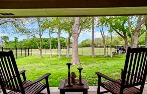 6110 Turnberry Dr, Garland, TX 75044