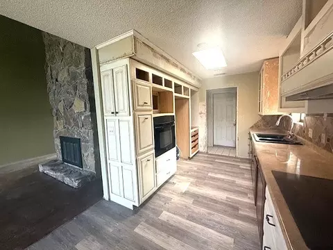 Kitchen - 2618 Button Willow Ave, Abilene, TX 79606 photo 2 of 2