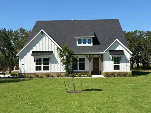 160 Oak Grove Way, Springtown, TX 76082