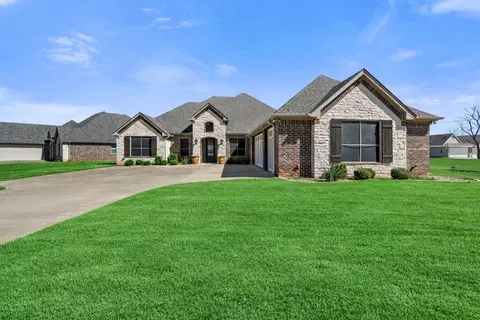 6301 Weatherby Rd, Granbury, TX 76049
