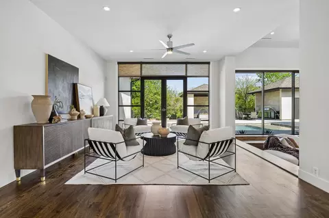 Living - 3706 Post Oak Trl, Corinth, TX 76210 photo 3 of 5