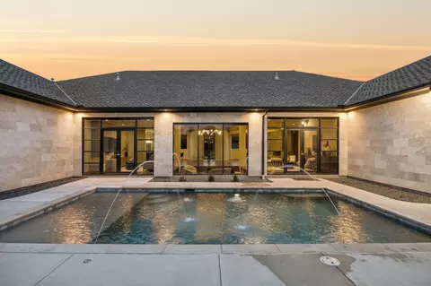 Exterior - 3706 Post Oak Trl, Corinth, TX 76210 photo 6 of 9