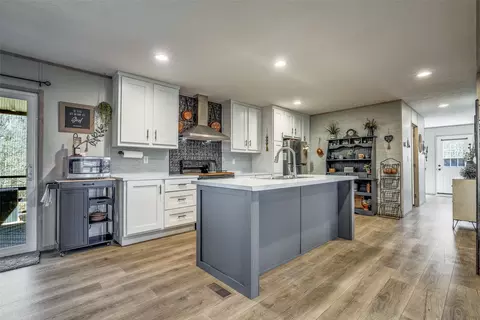 344 Hometown Way, Springtown, TX 76082