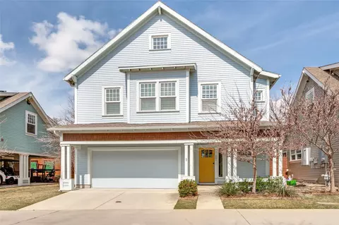 661 Bishop Heights Ln, Dallas, TX 75208