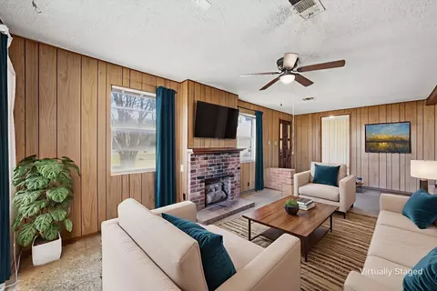 Living - 901 S Old Robinson Rd, Robinson, TX 76706 photo 1 of 6