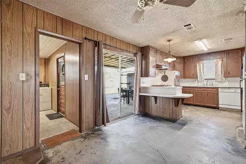Entry Way - 901 S Old Robinson Rd, Robinson, TX 76706 photo 1 of 1