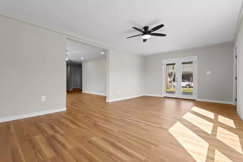 Living - 405 E 9th St, Kemp, TX 75143 photo 6 of 10