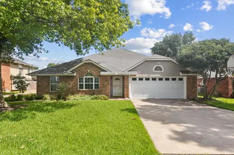 3446 Spring Willow Dr, Grapevine, TX 76051
