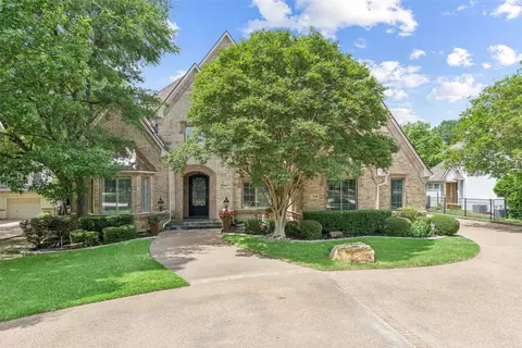 1204 Strathmore Dr, Southlake, TX 76092