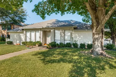6635 Fireflame Dr, Dallas, TX 75248