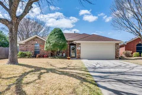 601 Jamie Ln, Mansfield, TX 76063