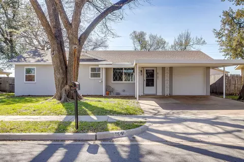 8141 Tumbleweed Trl, White Settlement, TX 76108