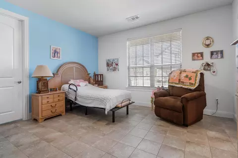 Bedroom - 1125 11th St, Argyle, TX 76226 photo 4 of 4