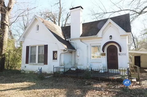 2332 Simpson St, Paris, TX 75460