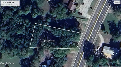 724 S Main St, Quitman, TX 75783