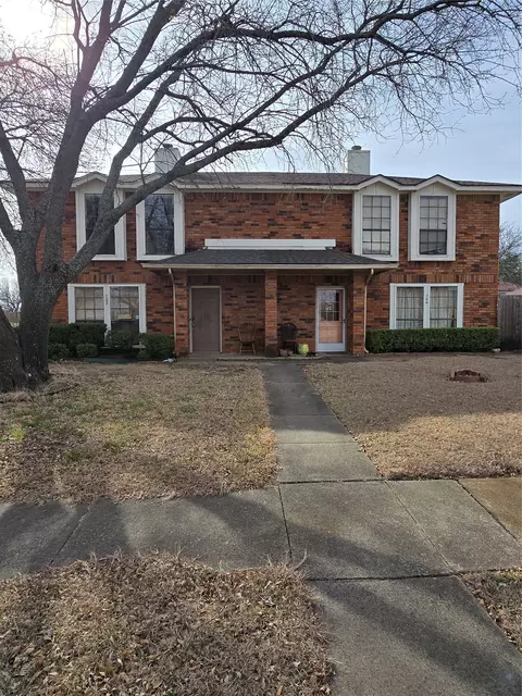 702 Westover Dr, Lancaster, TX 75134