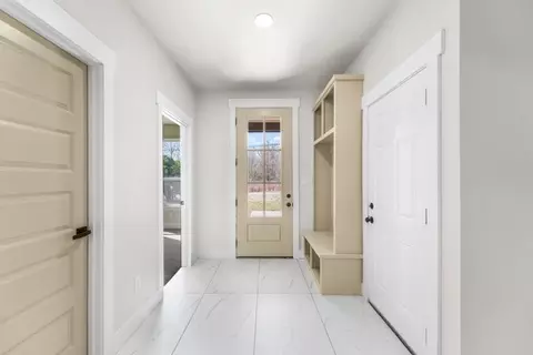 Entry Way - 508 Luzon St, Tool, TX 75143 photo 5 of 5