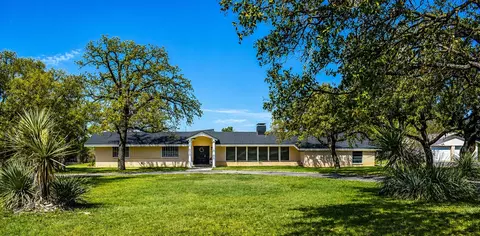 1124 W 6th, Brady, TX 76825