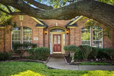 6401 Stone Creek Canyon Ct, Fort Worth, TX 76137